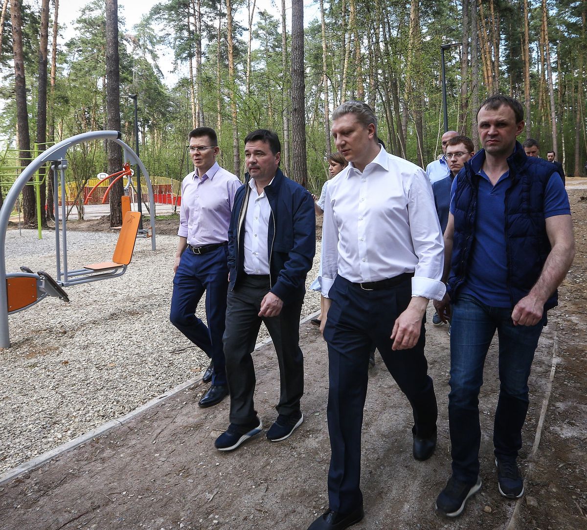 Андрей Воробьев губернатор московской области - Проверка хода строительства детского парка в «Раздорах»